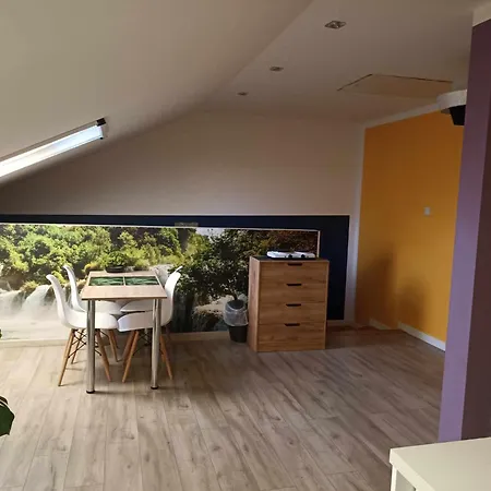 Markowia Apartment *